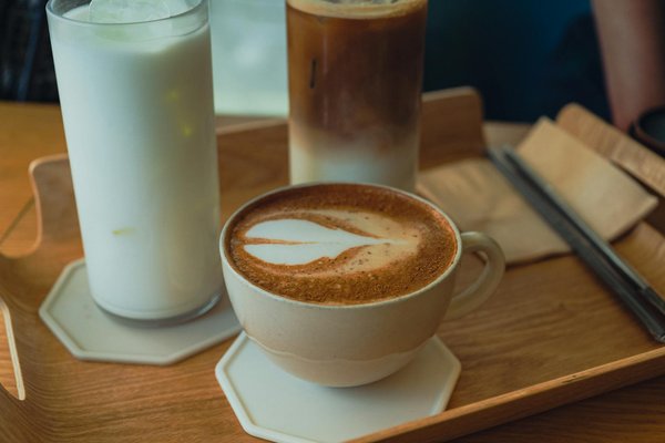 Les Tendances Chromatiques de la Mode Féminine pour 2024 : Les Couleurs Incontournables